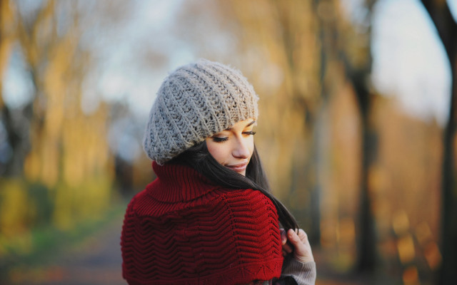 Woman red sweater knitted hat free wallpaper - medium preview image