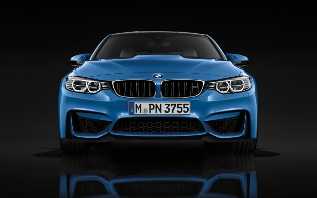 Blue bmw dark room reflection free wallpaper - medium preview image