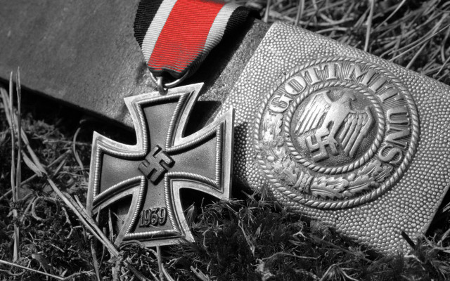 Cross medal ribbon belt ambient free wallpaper - medium preview image