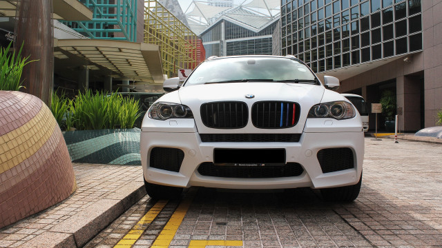 White car building brick road free wallpaper - medium preview image