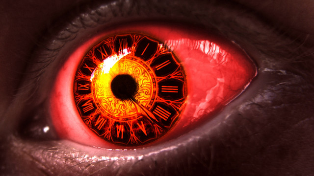 Cat eye clock red light free wallpaper - medium preview image