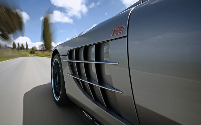 Car road blurry background blue free wallpaper - medium preview image