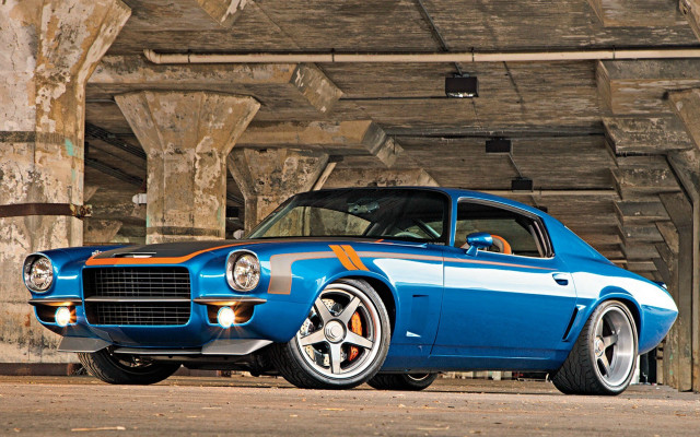 Blue car garage wooden structure free wallpaper - medium preview image
