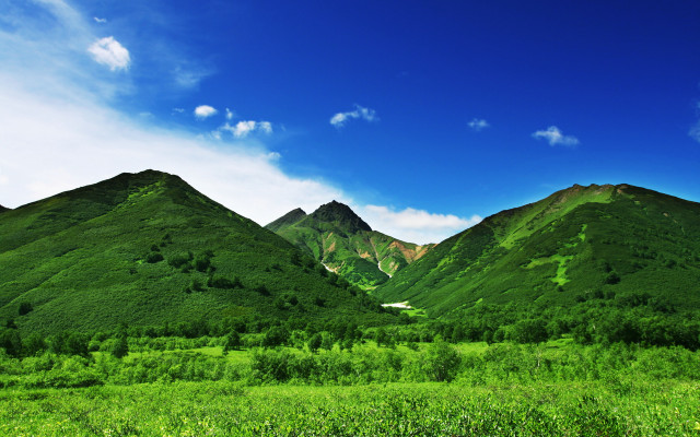 Green mountain range blue sky #6 free wallpaper - medium preview image