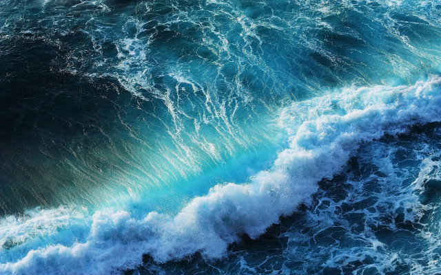 Large wave crashing ocean shore #2 free wallpaper - medium preview image