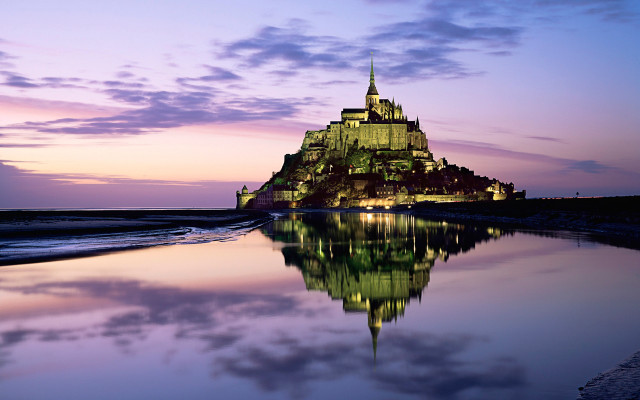 Castle beach reflection purple sky free wallpaper - medium preview image
