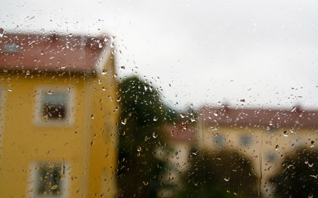 Rainy window yellow building red free wallpaper - medium preview image