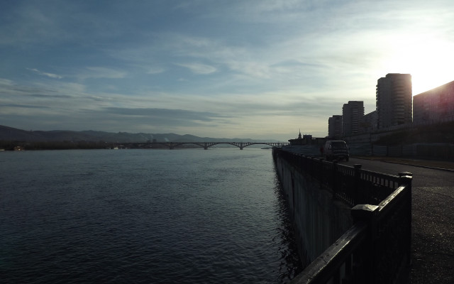 River bridge bus city clouds free wallpaper - medium preview image