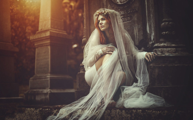Woman white dress veil clock free wallpaper - medium preview image