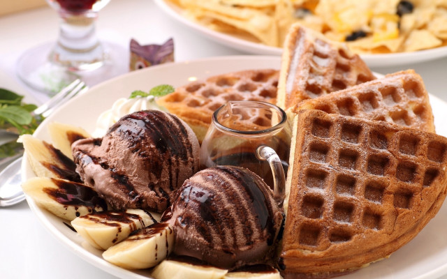 Waffles banana icecream food table free wallpaper - medium preview image