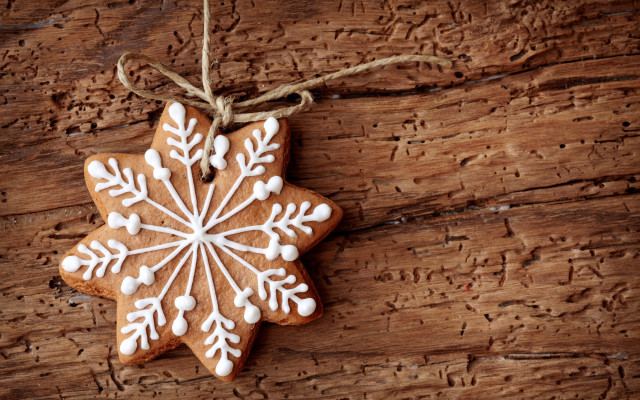 Ginger cookie white icing wooden free wallpaper - medium preview image