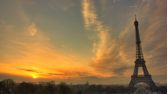 Eiffel tower sunset clouds paris free wallpaper - medium preview image