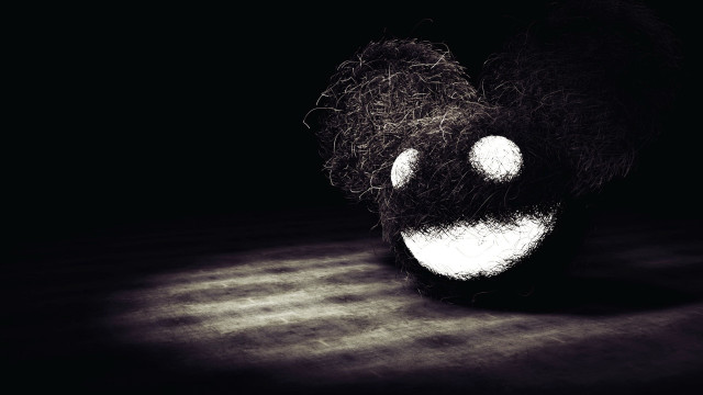 Smiling face shadow moon ocean free wallpaper for desktop - medium preview image