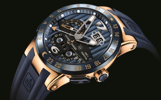 Watch blue strap gold case free wallpaper - medium preview image