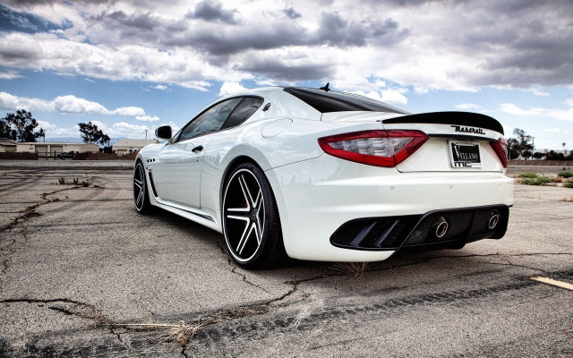 White sports car cloudy sky #11 free wallpaper - medium preview image