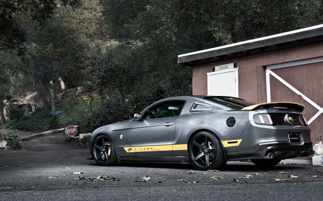 Car garage brown city lights free wallpaper - medium preview image