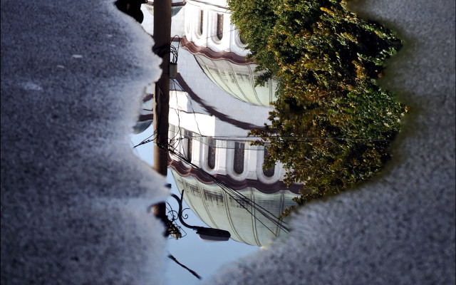 Building reflection puddle constructivism architecture free wallpaper - medium preview image