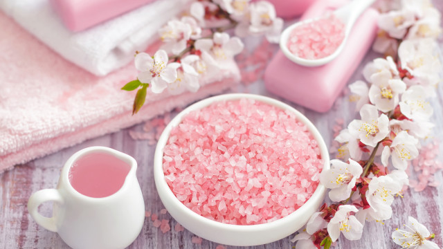 Pink sugar bowl flower lanterns free wallpaper - medium preview image