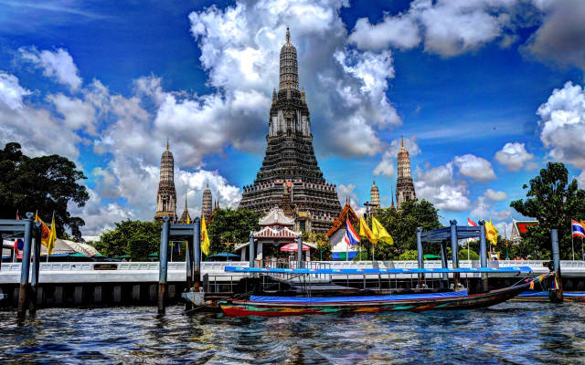 Dock boat building flag sky free wallpaper for desktop - medium preview image