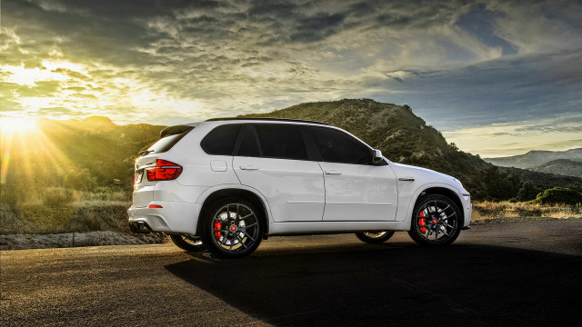 White car mountain sunset 3d free wallpaper - medium preview image