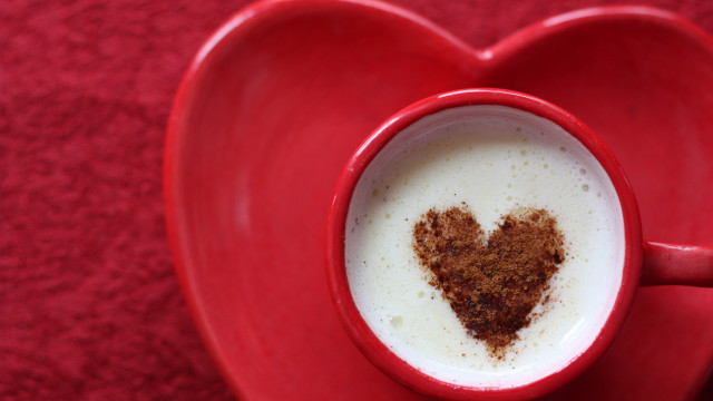 Heart bowl spoon food red free wallpaper - medium preview image