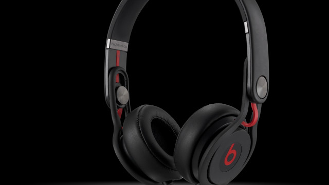 Beats headphones black background red free wallpaper - medium preview image