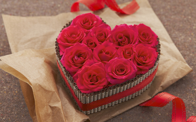 Heart box roses red ribbon free wallpaper - medium preview image