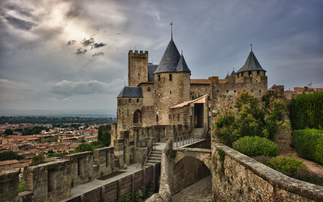 Castle bridge city clouds matte free wallpaper - medium preview image