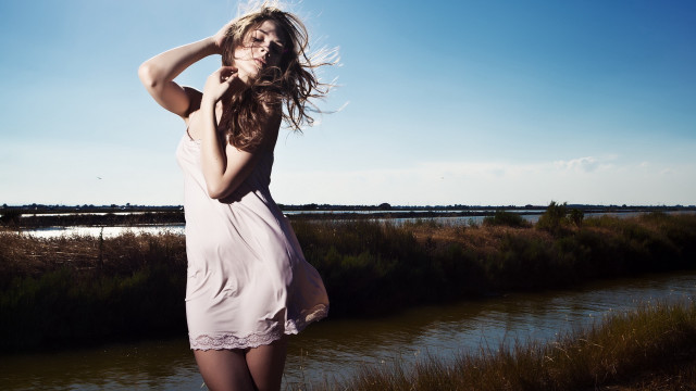 Woman dress water horizon beach #3 free wallpaper - medium preview image