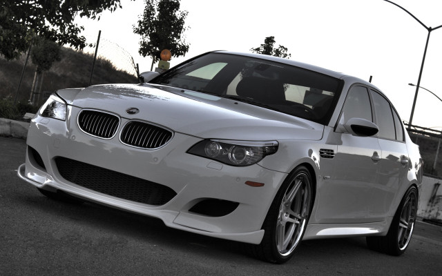 White car road fence street free wallpaper - medium preview image