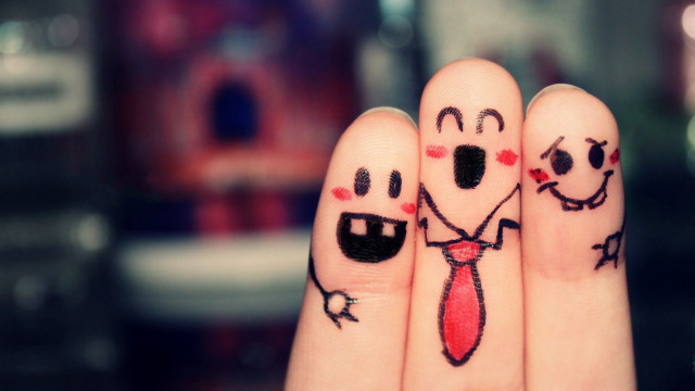 Person tie two faces marker free wallpaper - medium preview image