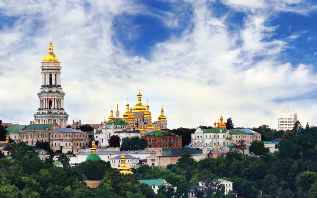 Golden dome hill architecture panorama free wallpaper - medium preview image