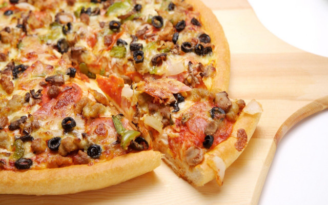 Pizza slice cuttingboard fire charizard free wallpaper - medium preview image
