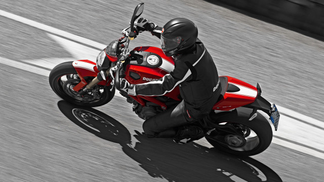 Motorcycle rider neoclassic digital rendering free wallpaper - medium preview image
