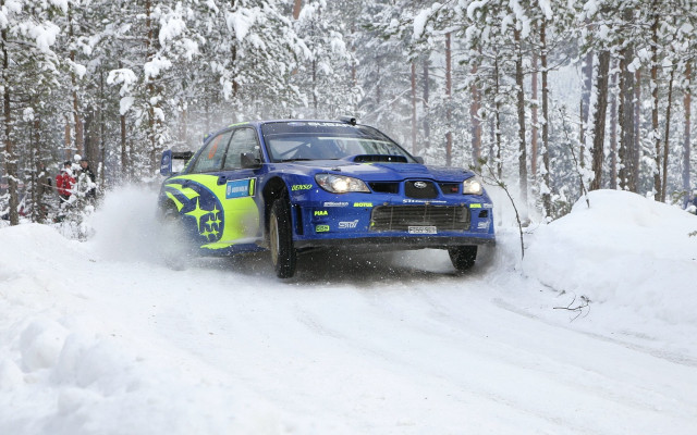 Car snow forest vehicle winter free wallpaper - medium preview image