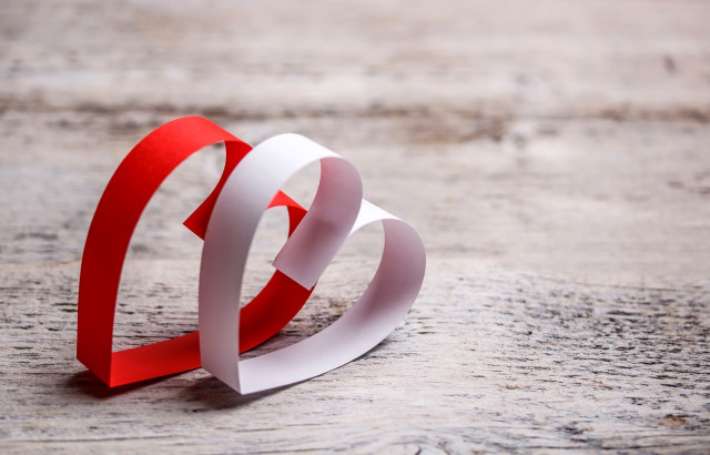 Red white paper heart wooden free wallpaper - medium preview image