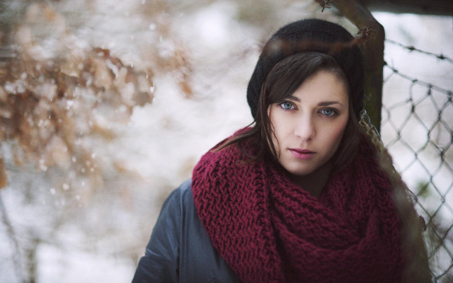 Woman scarf hat snow fence free wallpaper - medium preview image