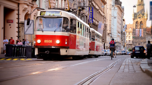 Viennese actionism train cityscape tiltshift free wallpaper - medium preview image