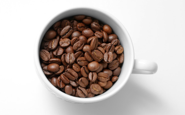 Coffee beans white background photorealistic free wallpaper - medium preview image