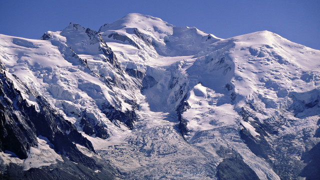 Snowy mountain plane blue sky free wallpaper - medium preview image
