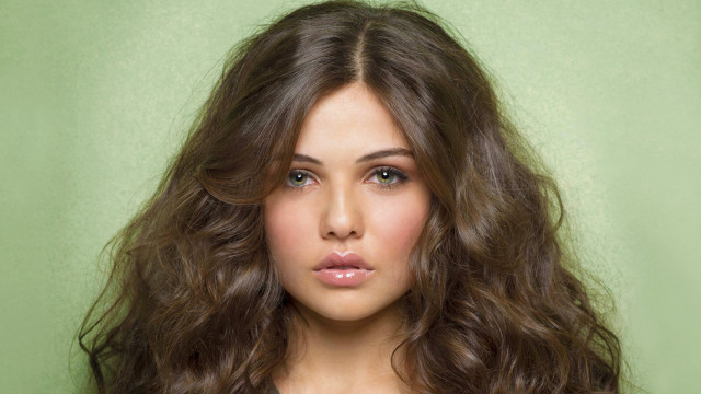 Elina karimova long brown hair #2 free wallpaper - medium preview image