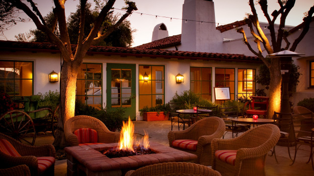 Patio firepit chairs lights autumn free wallpaper - medium preview image