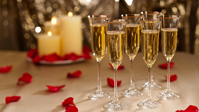 Champagne rose petals romantic bokeh free wallpaper - medium preview image