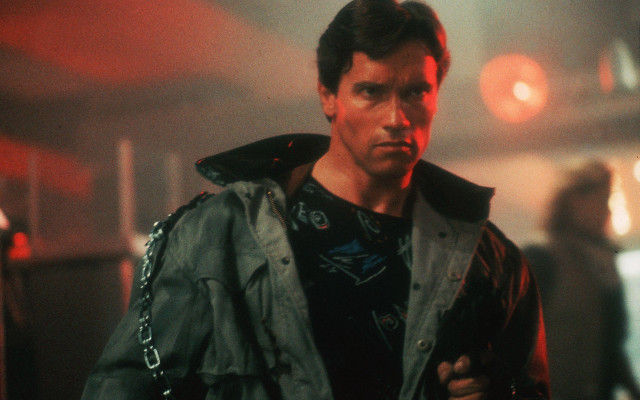 Man jacket chain cybernetic retrofuturism free wallpaper - medium preview image