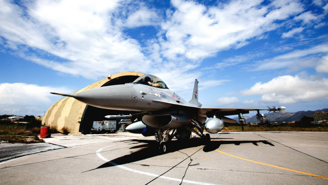 Fighter jet tarmac dome building free wallpaper - medium preview image