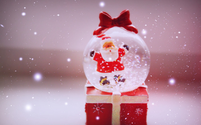 Snowglobe santa redbox snowflakes holography free wallpaper - medium preview image