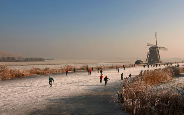 Skating winter ecological art flemish free wallpaper - medium preview image