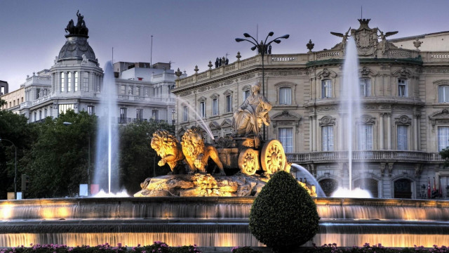 Horse fountain clocktower neoclassicism bronze free wallpaper - medium preview image