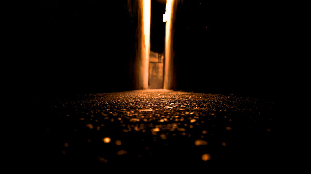 Dark room tunnel light streetlight free wallpaper - medium preview image
