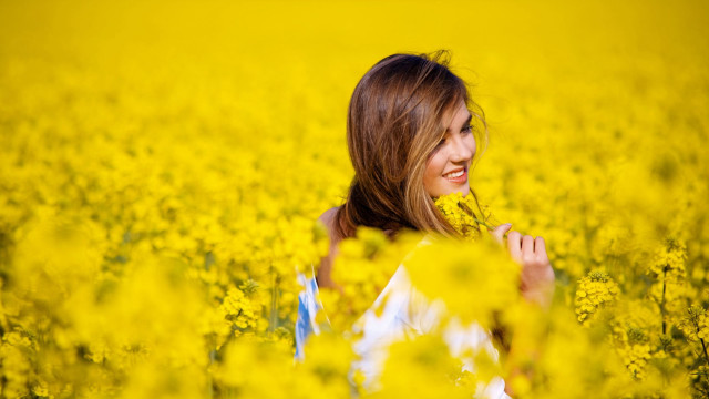 Woman field yellow flower autumn #2 free wallpaper - medium preview image